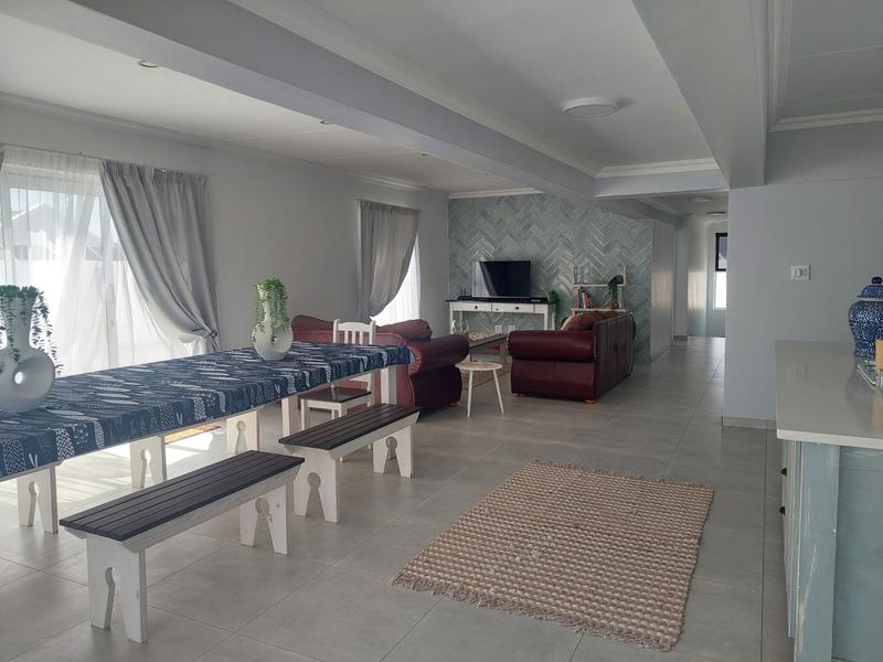 5 Bedroom Property for Sale in Britannia Bay Western Cape